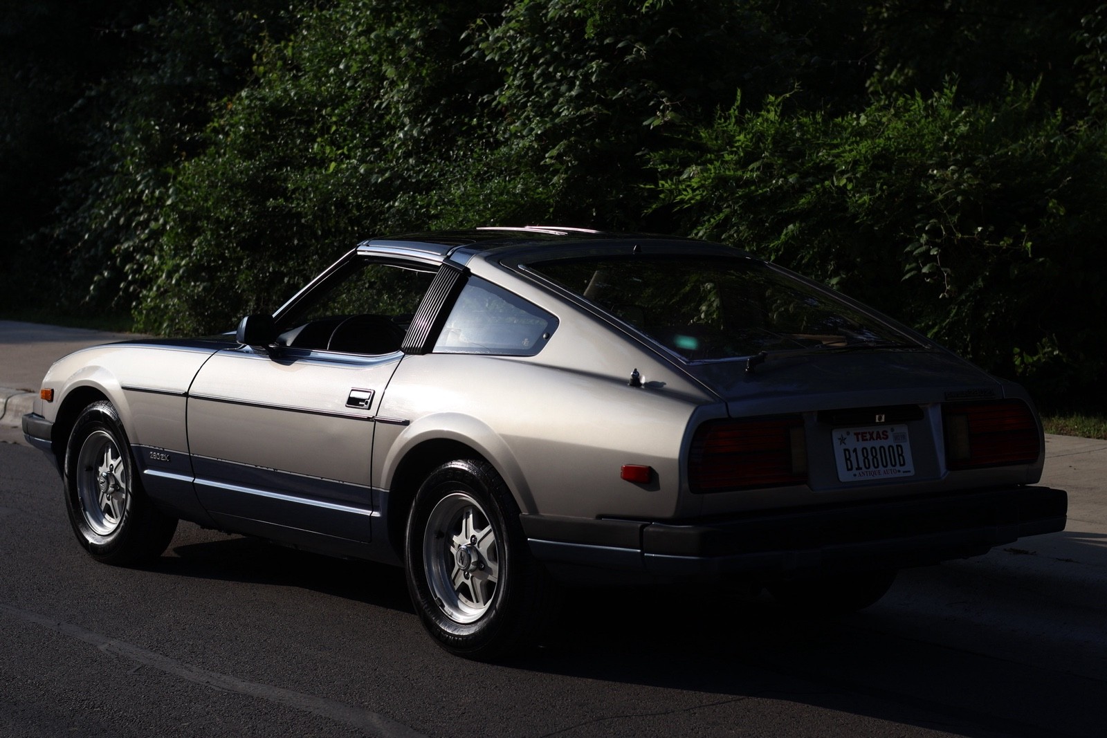 Datsun-280-ZX-1983-10