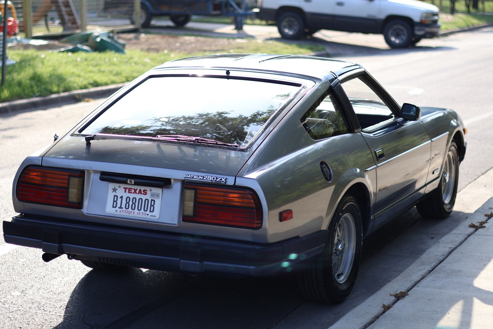 Datsun-280-ZX-1983-11