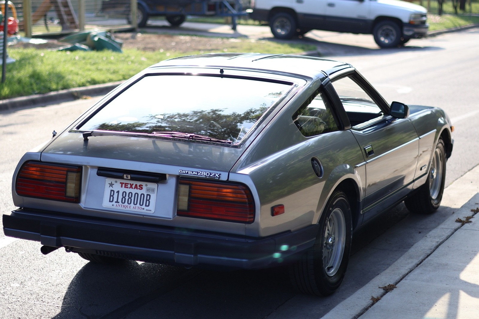 Datsun-280-ZX-1983-12