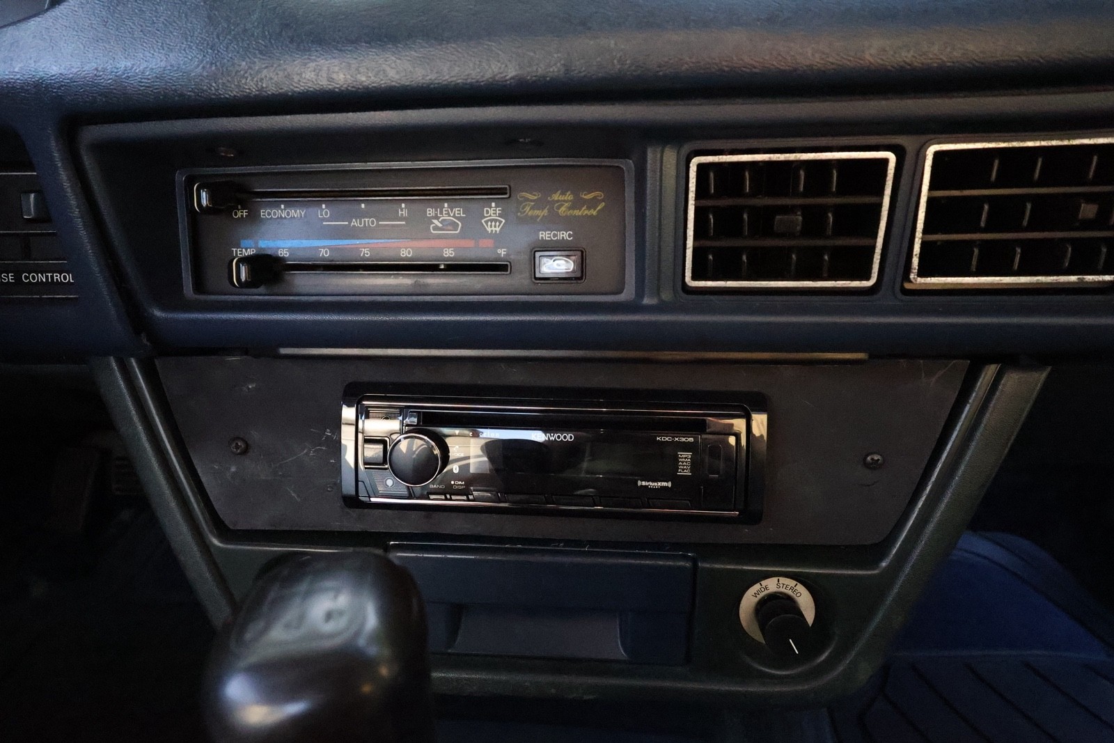 Datsun-280-ZX-1983-31