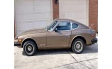 Datsun-280z-1975-Brown-Tope-Black-2