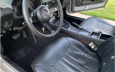Datsun-280z-1976-17