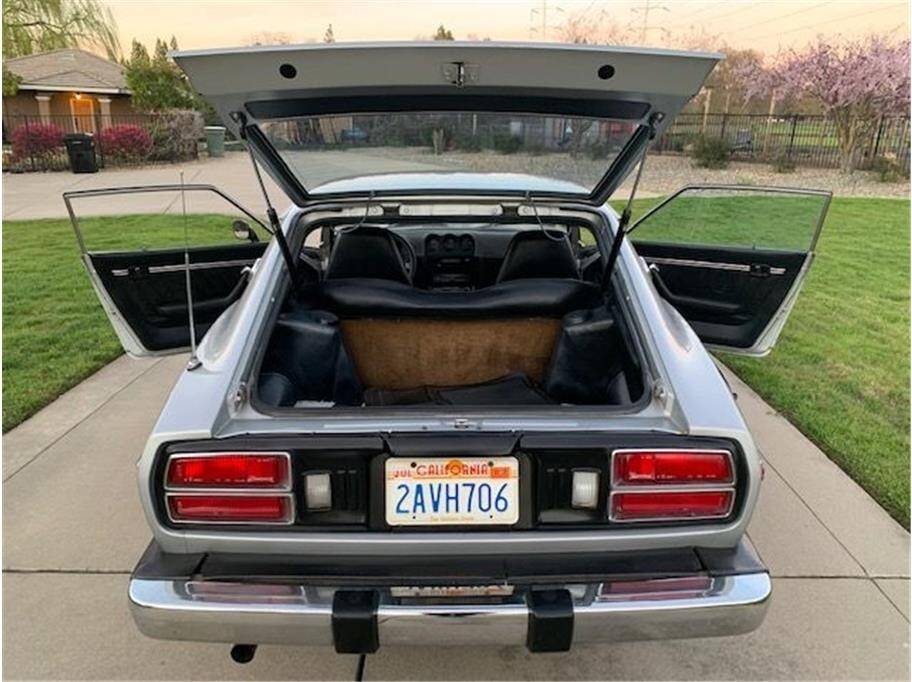 Datsun-280z-1976-21