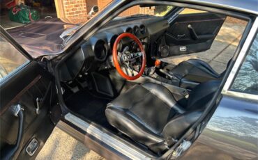 Datsun-280z-1976-Gray-Black-4