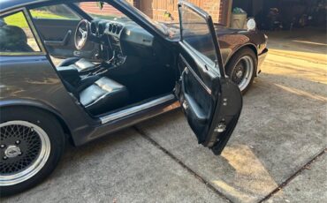 Datsun-280z-1976-Gray-Black-9