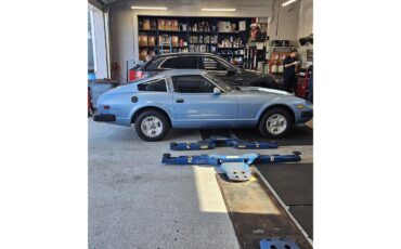 Datsun-280zx-1979-Blue-black-2