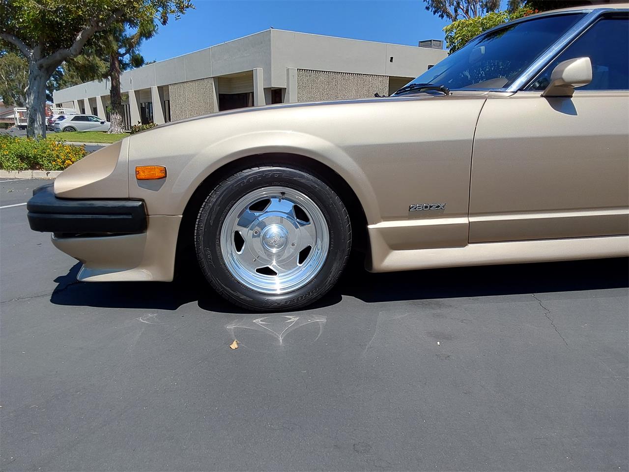 Datsun-280zx-1979-Gold-Tan-12