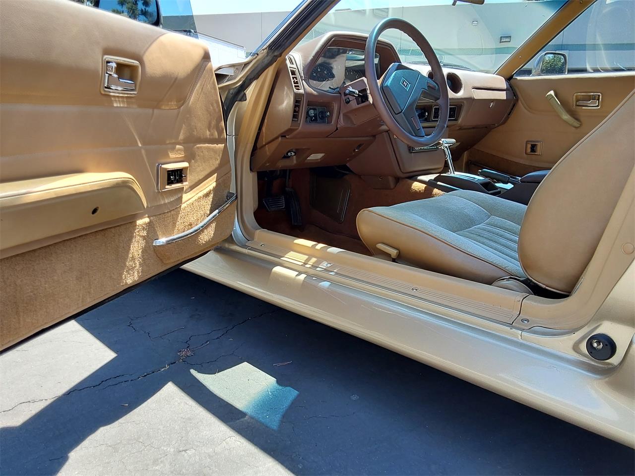 Datsun-280zx-1979-Gold-Tan-20
