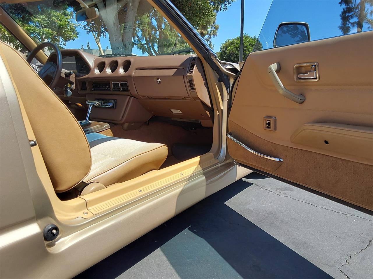 Datsun-280zx-1979-Gold-Tan-22