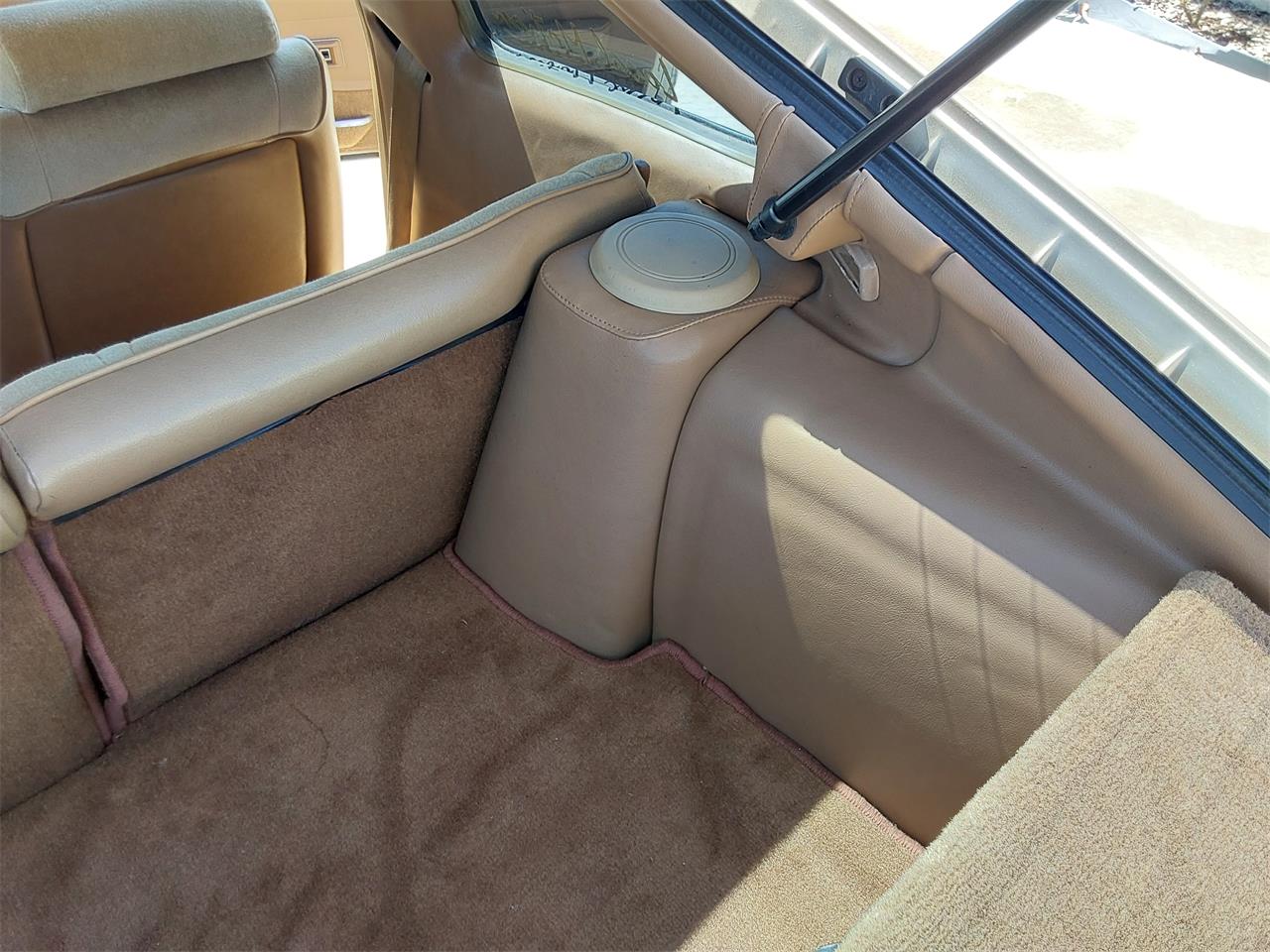 Datsun-280zx-1979-Gold-Tan-35