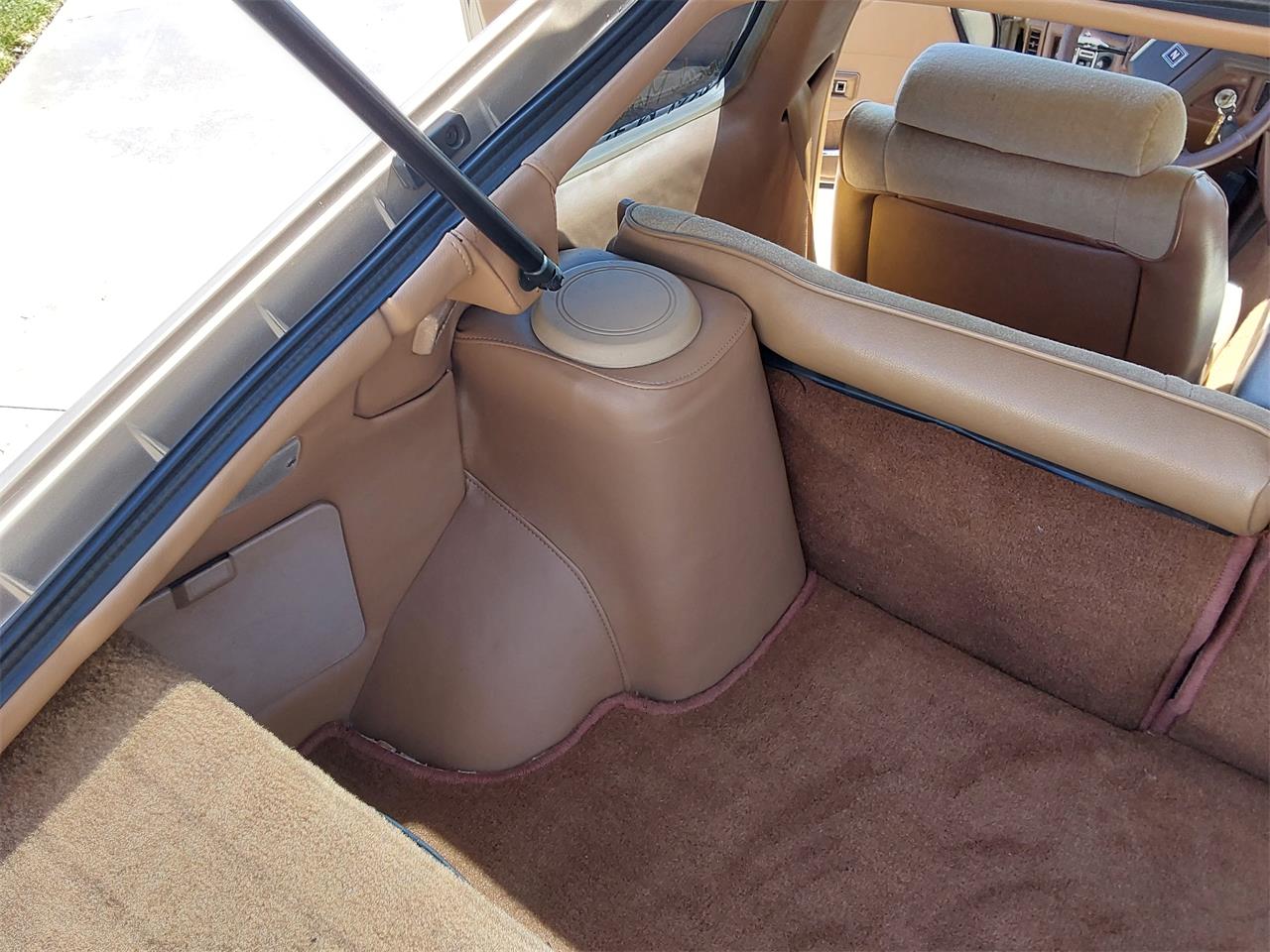 Datsun-280zx-1979-Gold-Tan-36