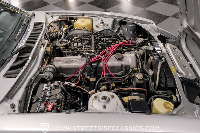 Datsun-280zx-1979-Silver-Black-2
