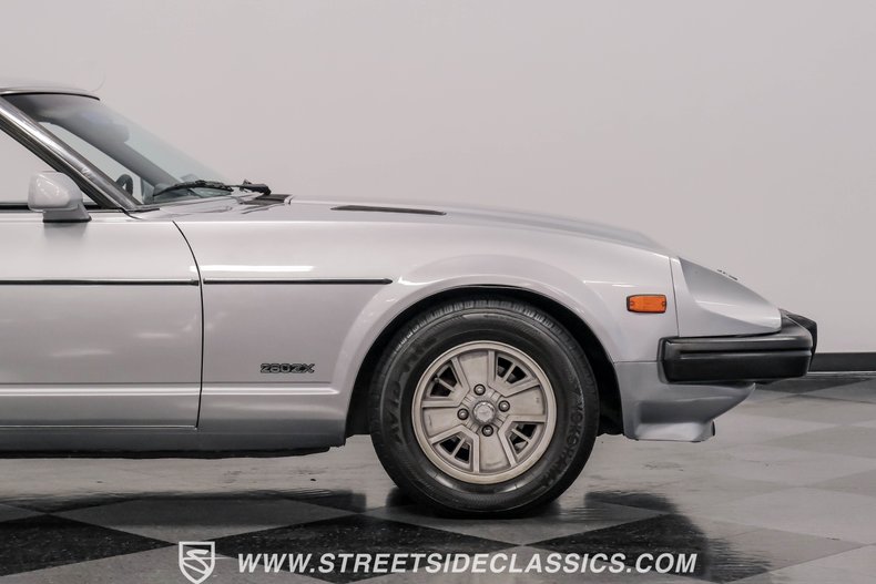 Datsun-280zx-1979-Silver-Black-30