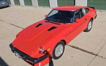 Datsun-280zx-1979-red-Black-14