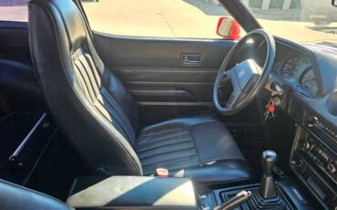 Datsun-280zx-1979-red-Black-17