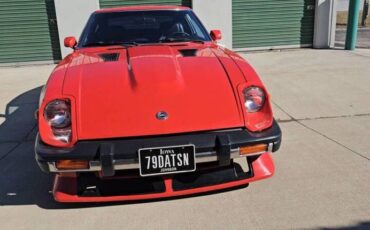 Datsun-280zx-1979-red-Black-2