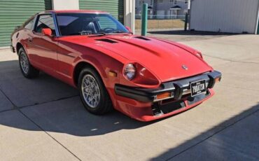 Datsun-280zx-1979-red-Black-8