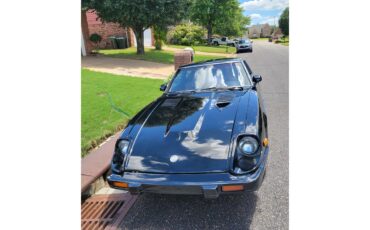 Datsun-280zx-1982-Black-Brown-and-Black-1