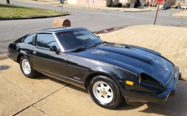 Datsun-280zx-1982-Black-Brown-and-Black-2
