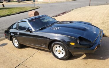 Datsun-280zx-1982-Black-Brown-and-Black-4