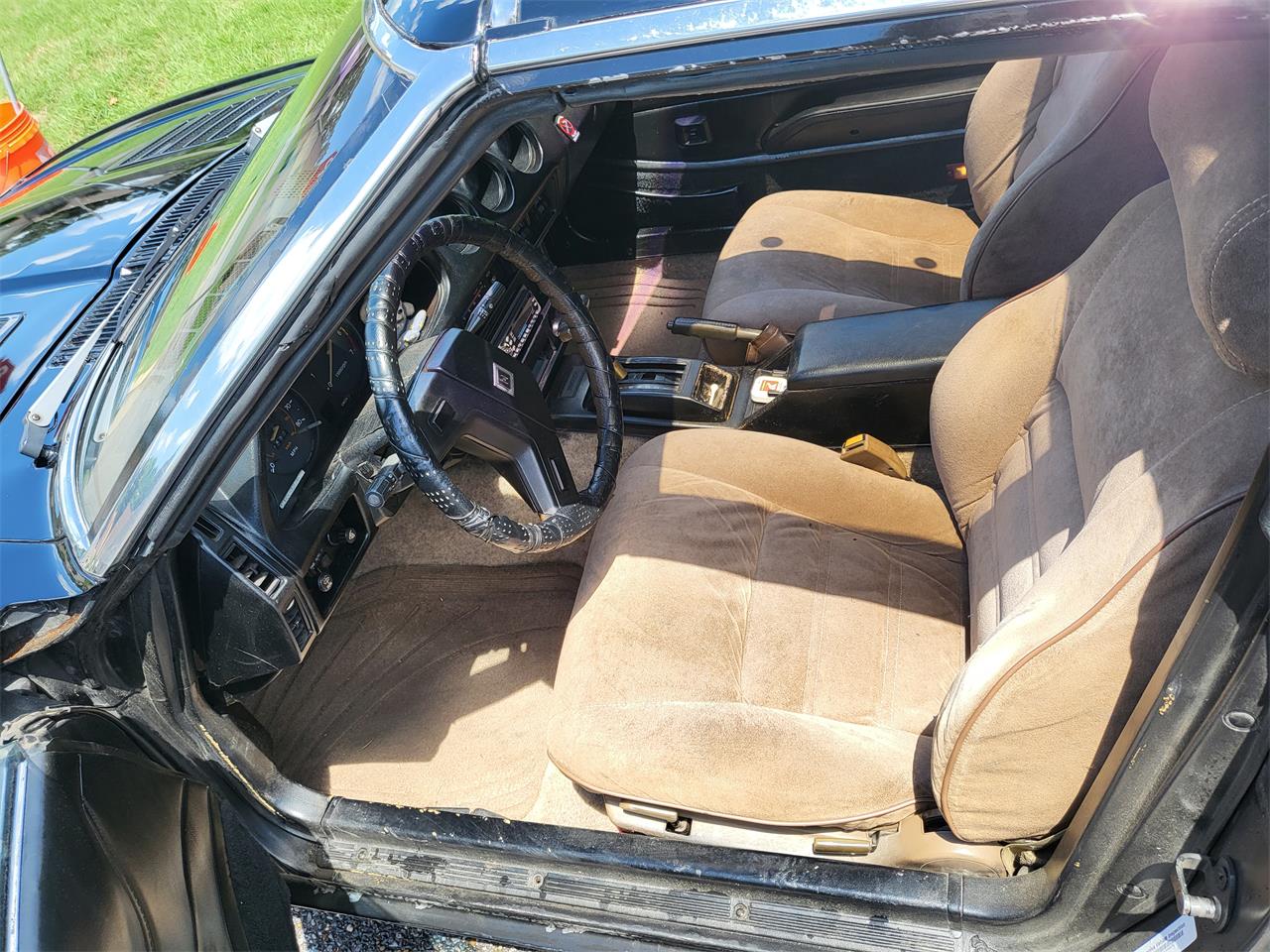 Datsun-280zx-1982-Black-Brown-and-Black-8
