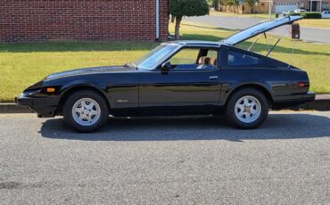 Datsun-280zx-1982-Black-Brown-and-Black-9