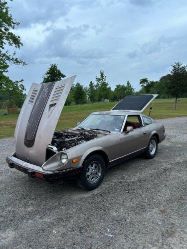 Datsun-280zx-1982-Custom-5