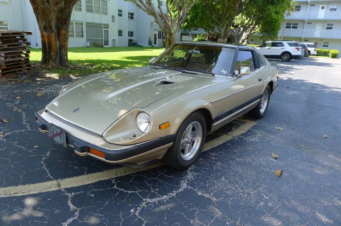 Datsun-280zx-1983-2