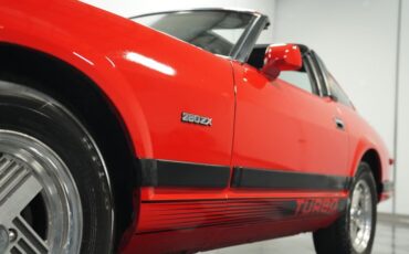 Datsun-280zx-1983-Red-Black-ampamp-Gray-22