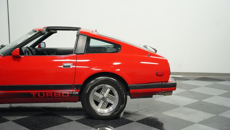 Datsun-280zx-1983-Red-Black-ampamp-Gray-24