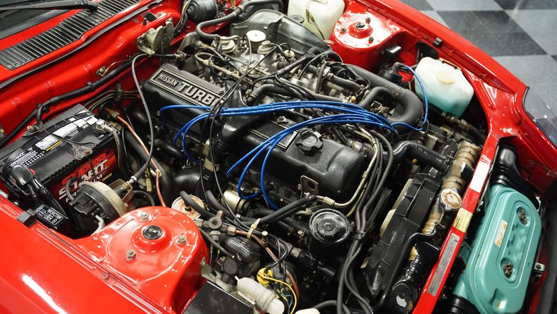 Datsun-280zx-1983-Red-Black-ampamp-Gray-28