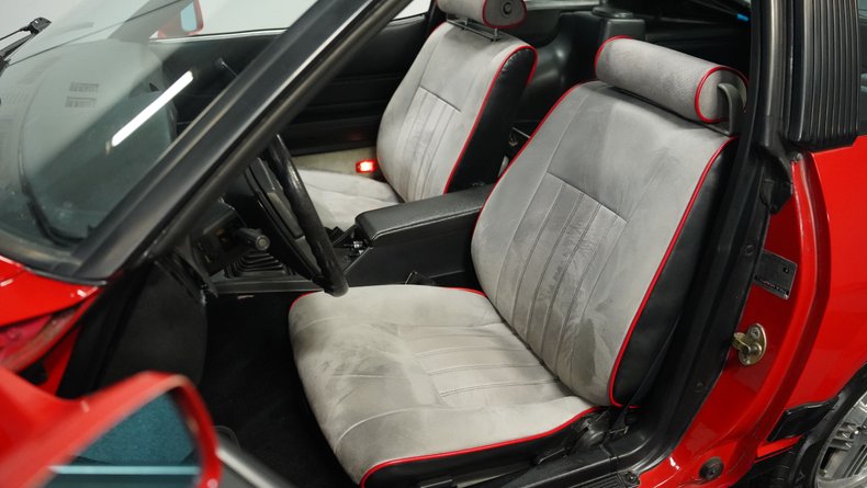 Datsun-280zx-1983-Red-Black-ampamp-Gray-37