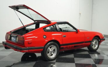 Datsun-280zx-1983-Red-Black-ampamp-Gray-45