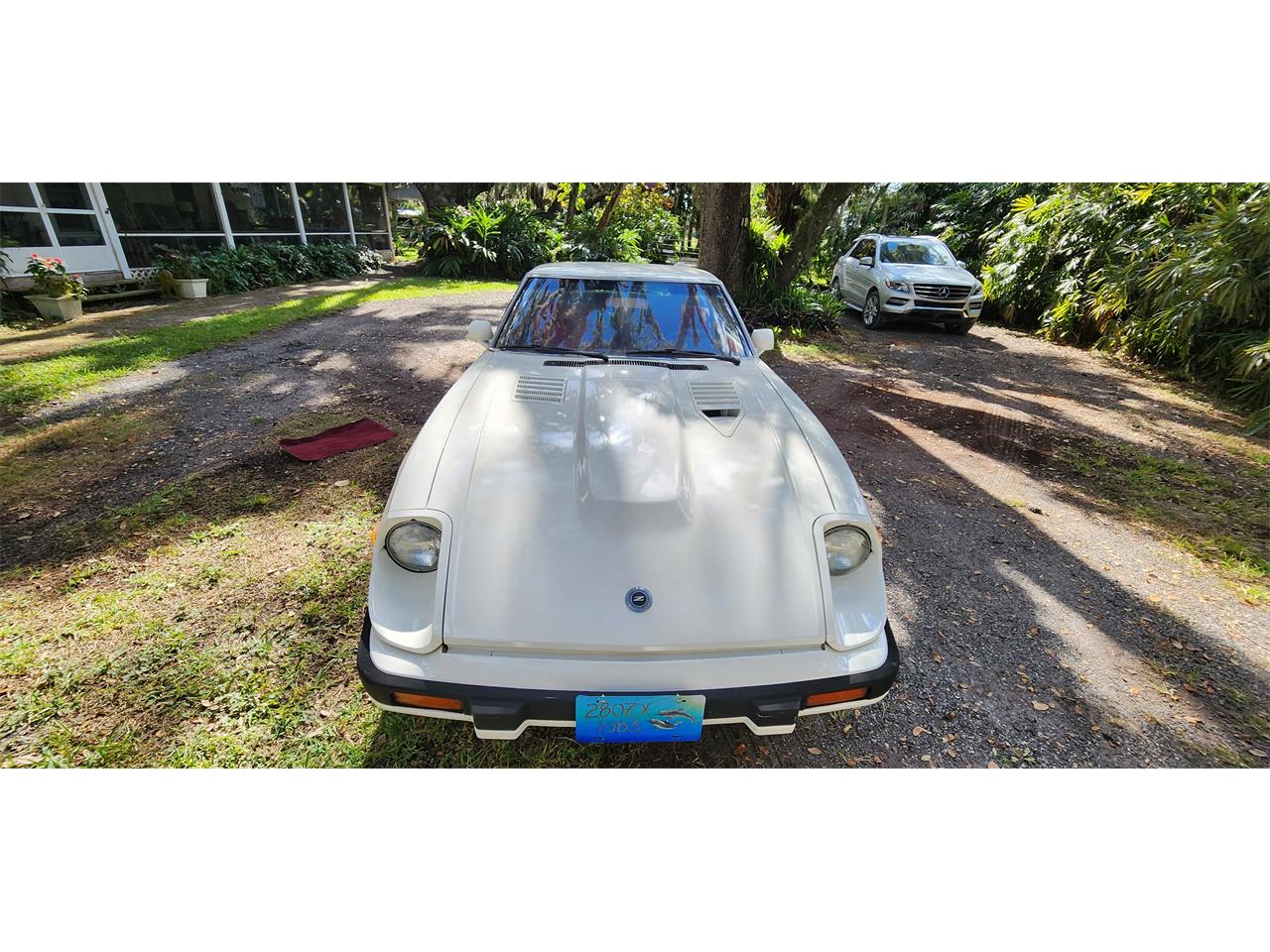 Datsun-280zx-1983-White-Red-1