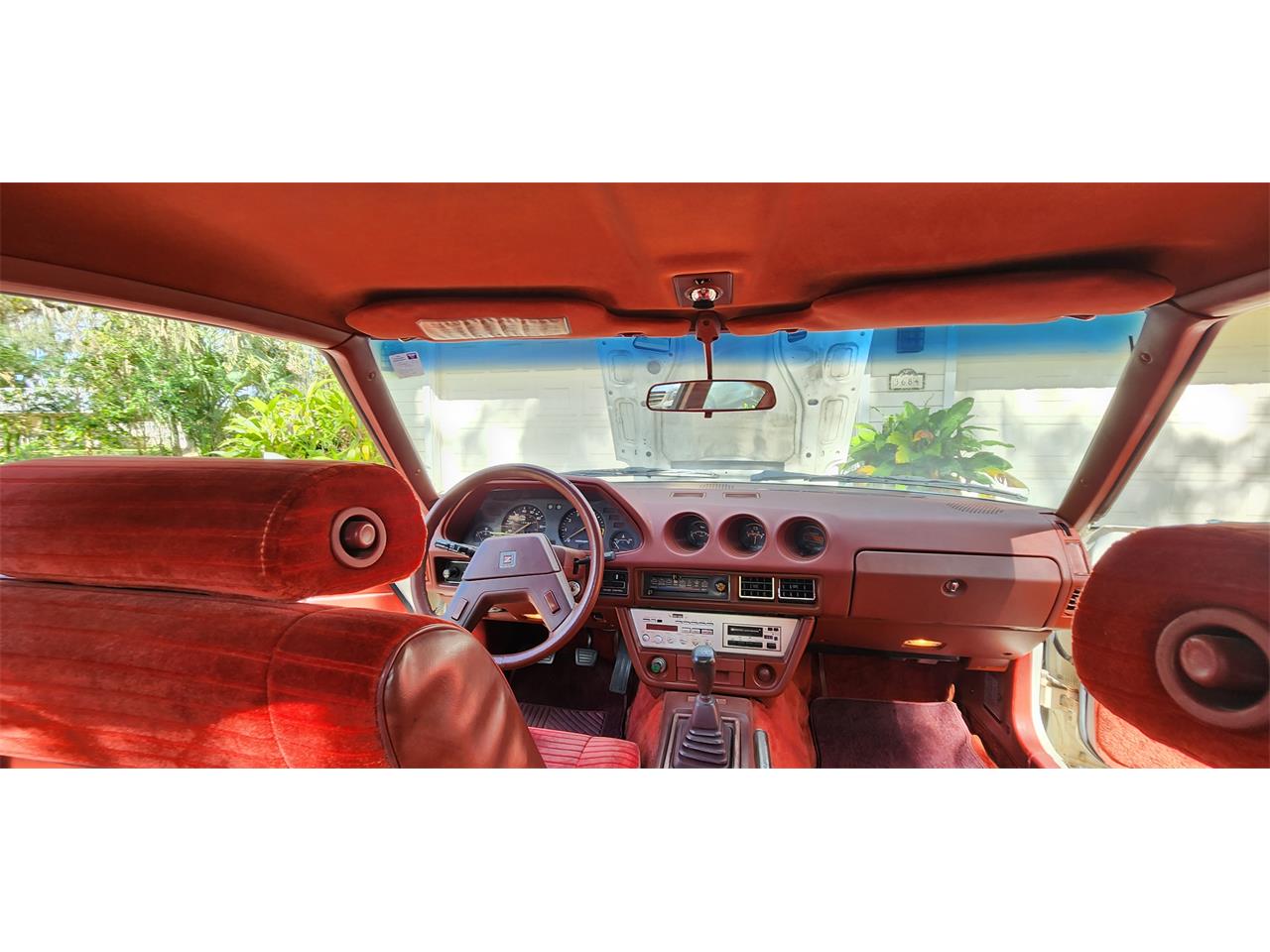 Datsun-280zx-1983-White-Red-10