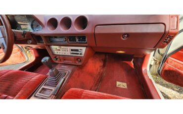 Datsun-280zx-1983-White-Red-11