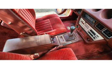 Datsun-280zx-1983-White-Red-12