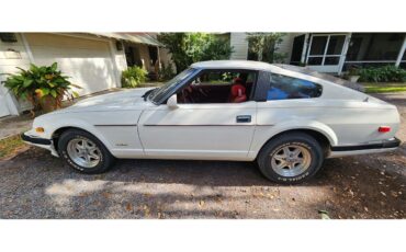 Datsun-280zx-1983-White-Red