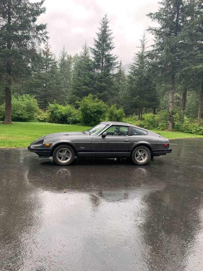 Datsun-280zx-1983-grey-1