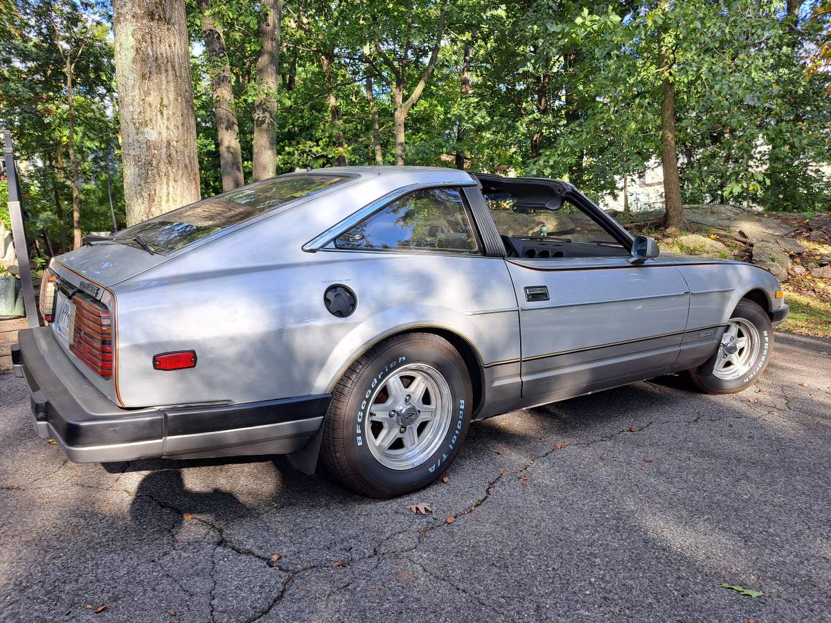 Datsun-280zx-1983-silver-6