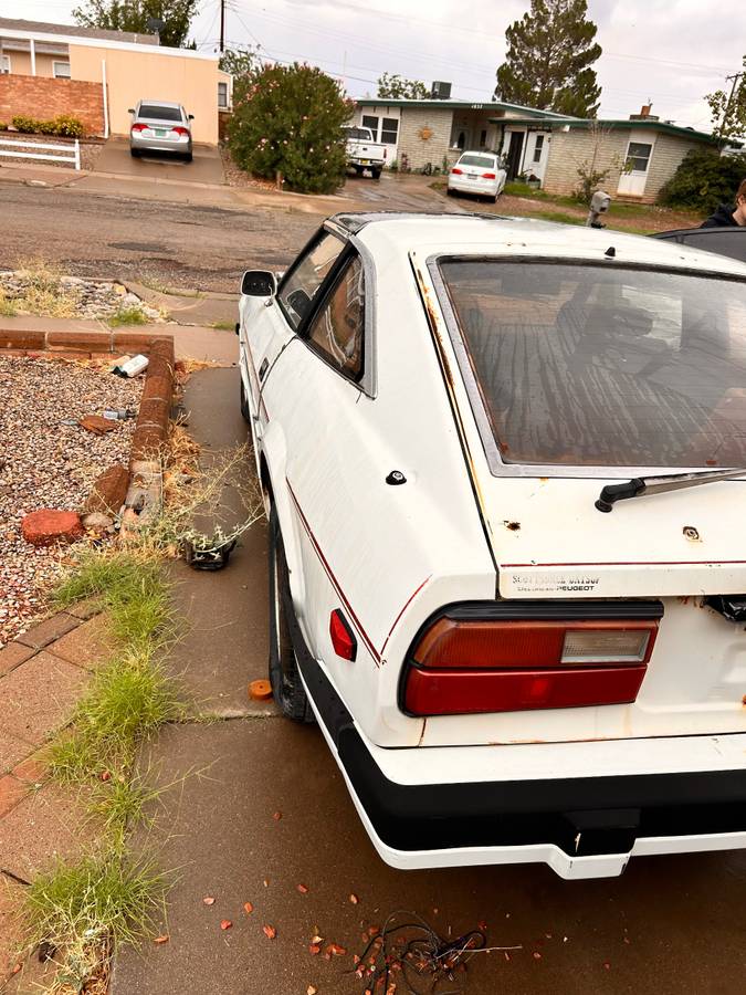 Datsun-280zx-1983-white-3