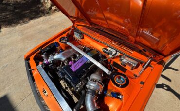 Datsun-510-1971-Coupe-13