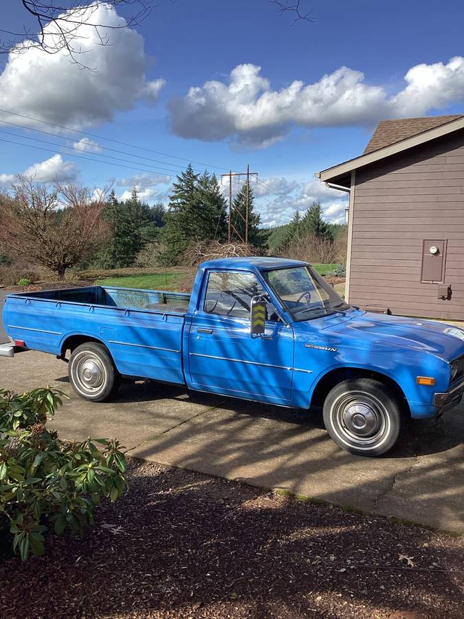 Datsun-620-1976-blue-16
