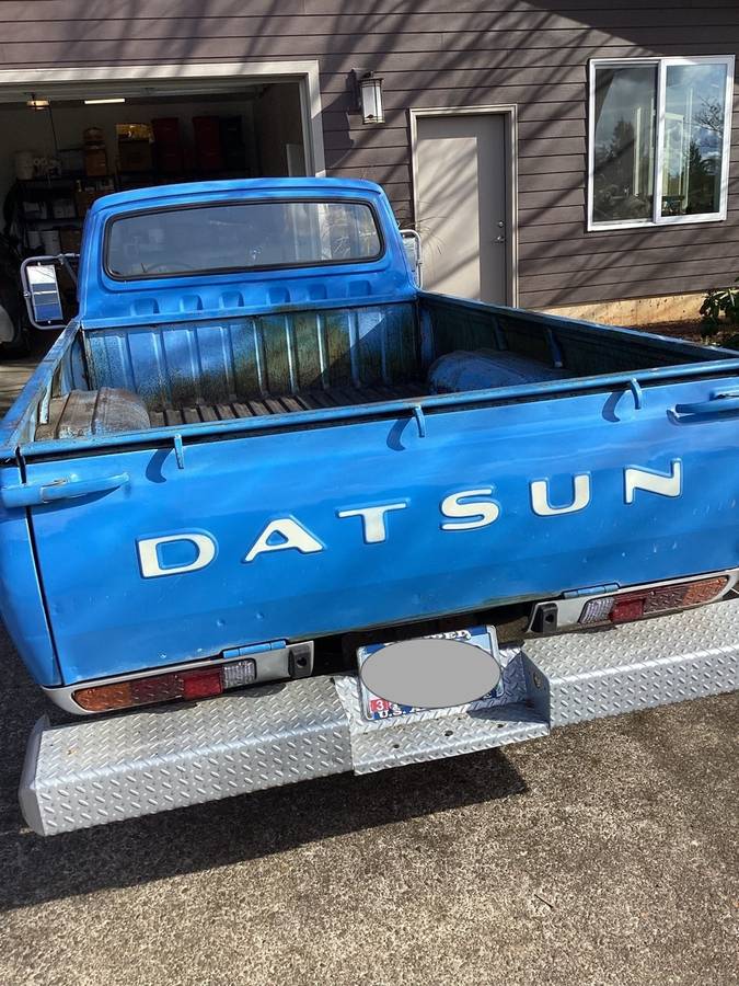 Datsun-620-1976-blue-17