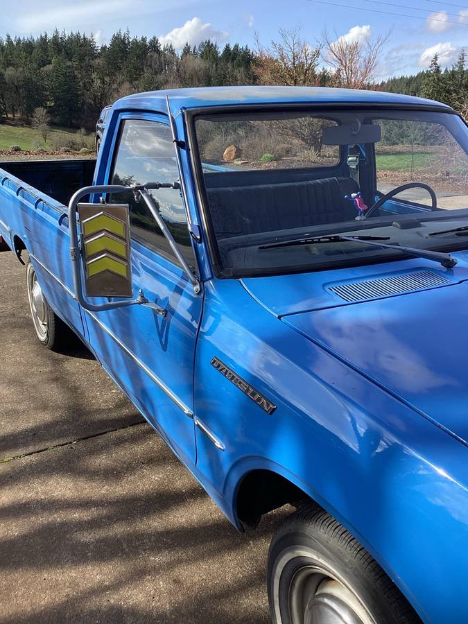 Datsun-620-1976-blue-3