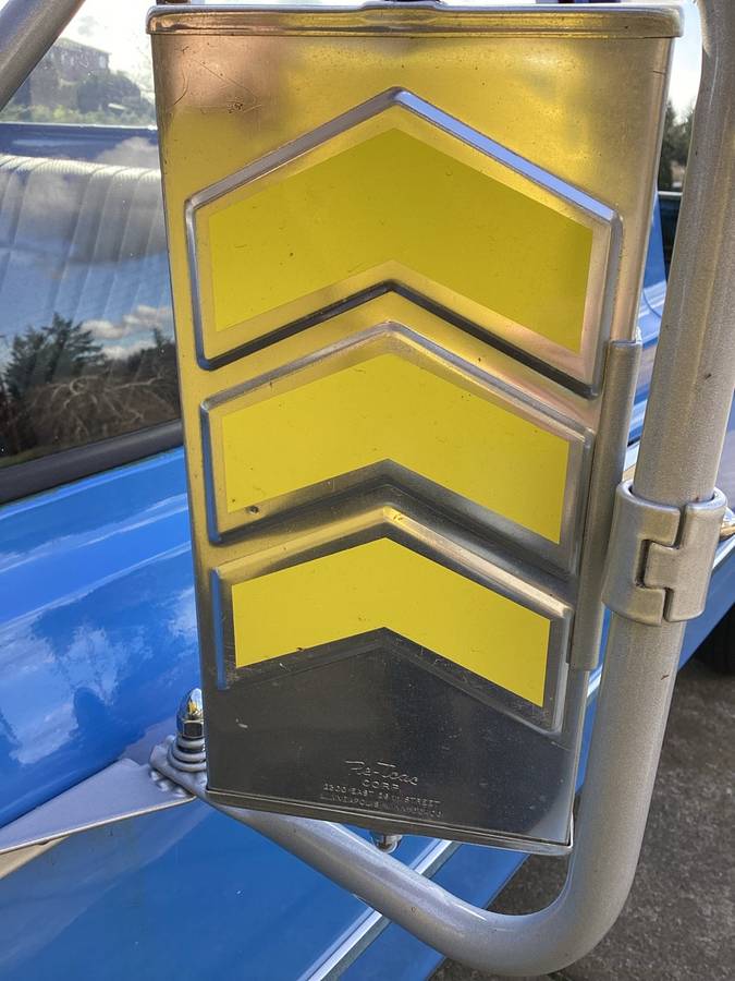 Datsun-620-1976-blue-4