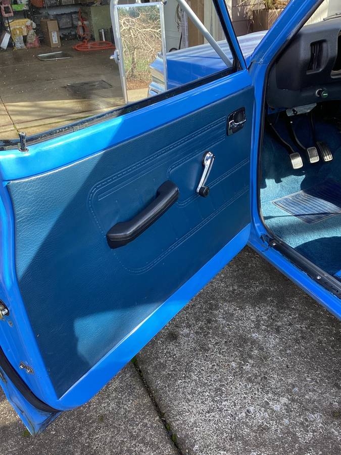 Datsun-620-1976-blue-7