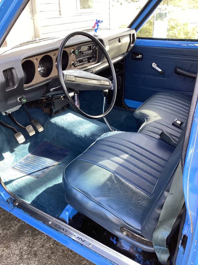 Datsun-620-1976-blue-8