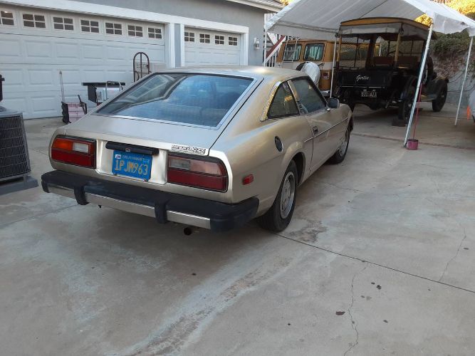Datsun-Other-1979-Custom-Blue-1