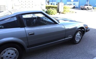 Datsun-Other-1981-Gray-Black-4